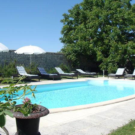 Le Clos De Ligré Exteriör bild